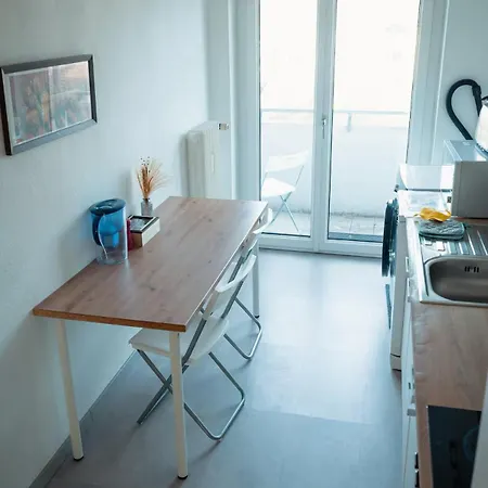 شقة Reservieren Wir Bieten Den Gleichen Preis N4 Centrally Located 3-room With Balcony Or Individual *